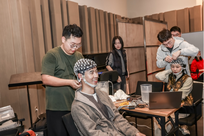 智慧之音,疗愈未来: 大圆镜科普研讨会探索 AI 时代音乐科技与健康